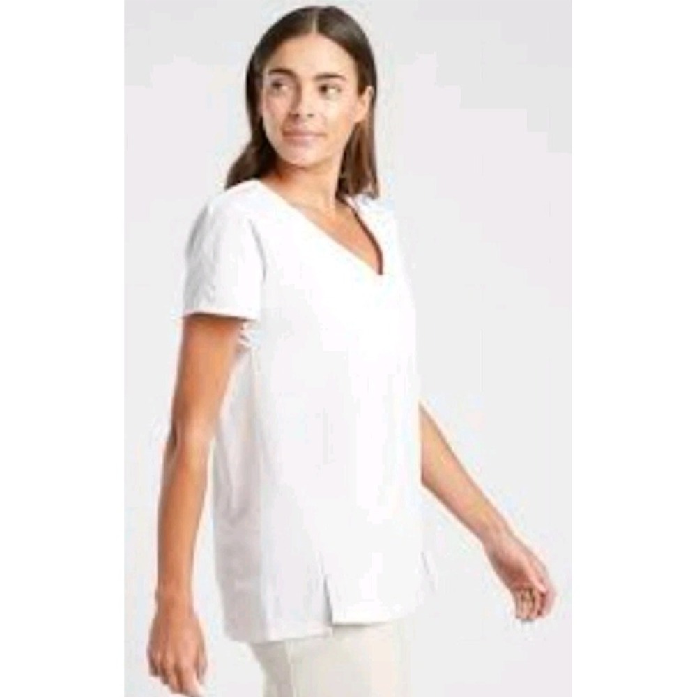 Athleta White V Neck Short Sleeve Scrub Top‎ Plus Size 2X Side Slits Relaxed Fit